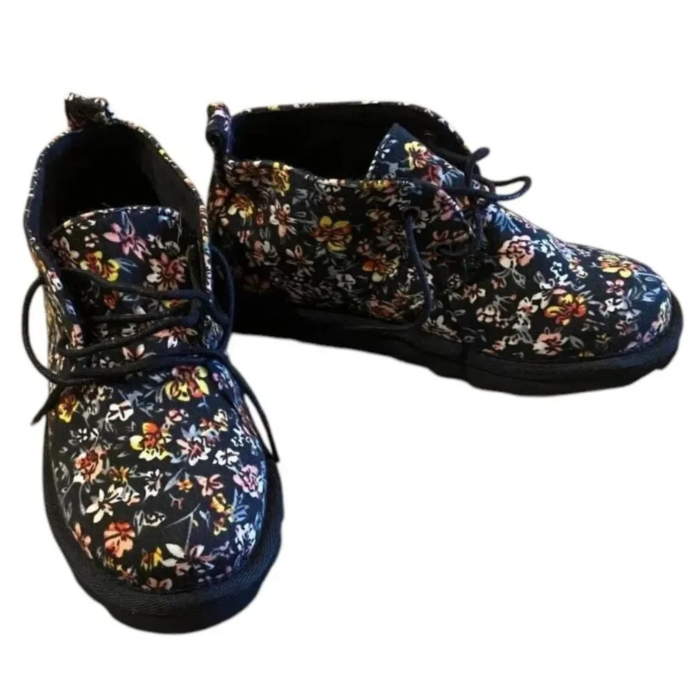 BEARPAW KIDS YOUTH Chukka Bootie Boots BLACK Floral US Sz 2 NWOT 2578Y
